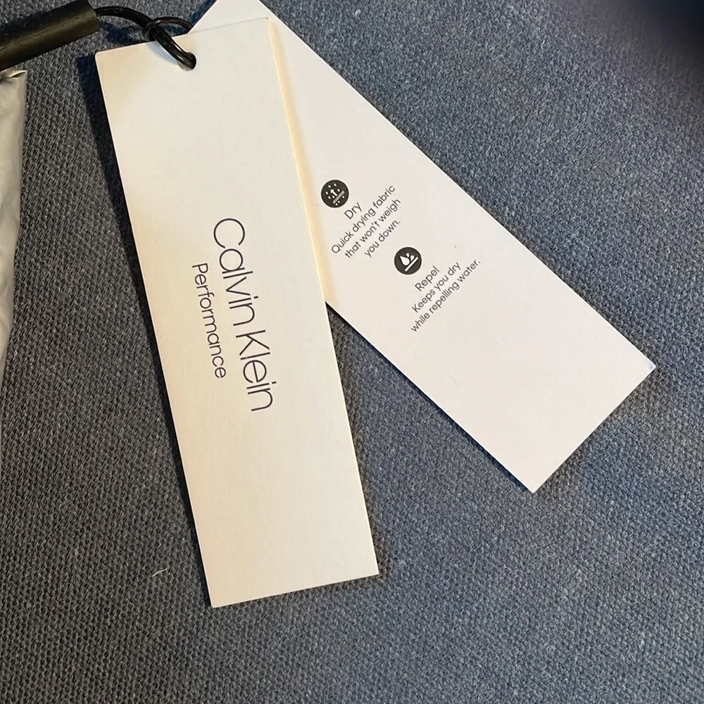 Gorgeous NWT Calvin Klein performance metallic silver puffer vest CUTE S 💋 - Picture 2 of 8